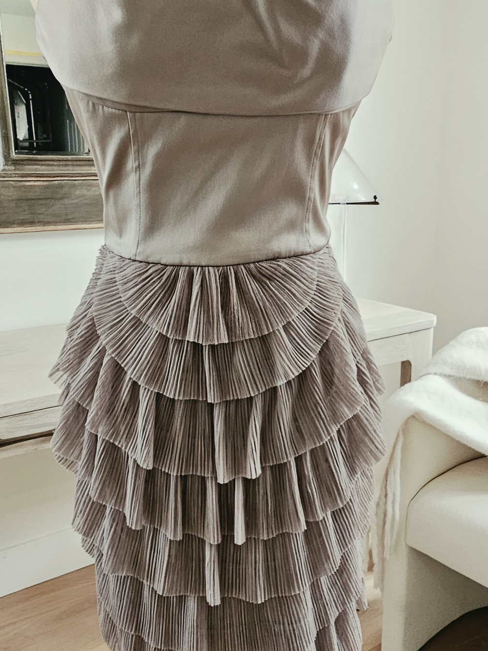 BCBGMAXAZRIA Taupe Strapless Dateen Pleated Ruffle Lined Mini Dress Size 0